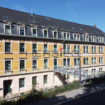 Denkmalgeschütztes Stadthaus mit Klinkerfassade in ruhiger Innenstadtlage